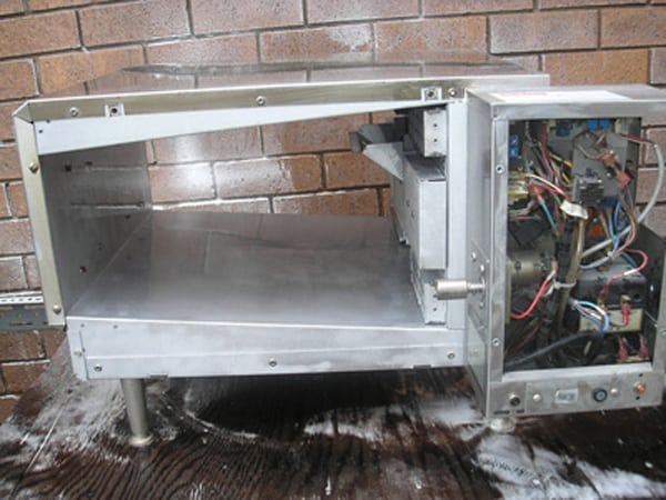 Commercial Kitchen Oven after blasting by Soda Tec